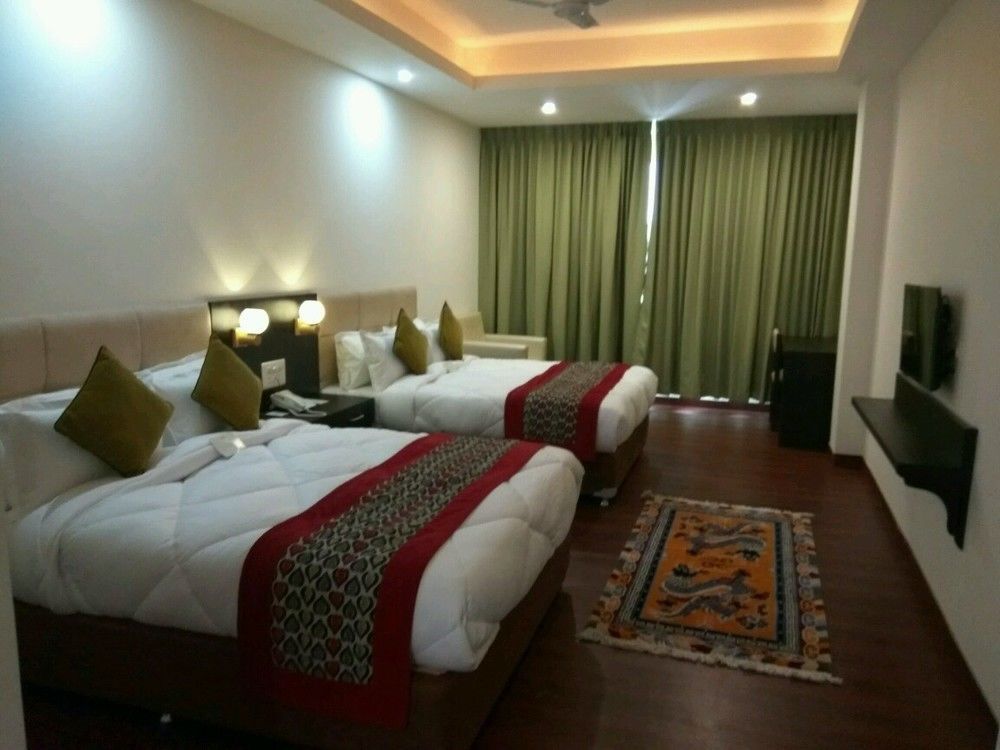 Summit Denzong Hotel & Spa Gangtok Exterior photo