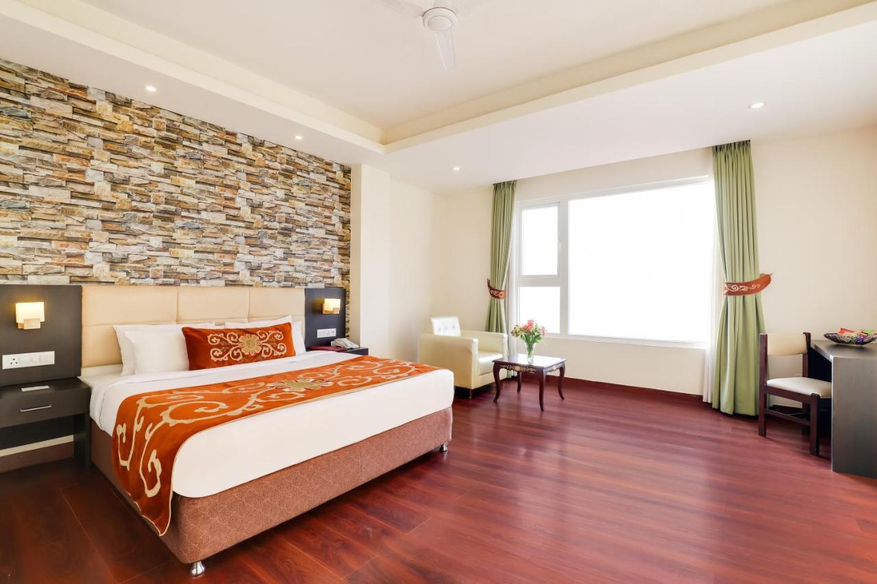 Summit Denzong Hotel & Spa Gangtok Exterior photo